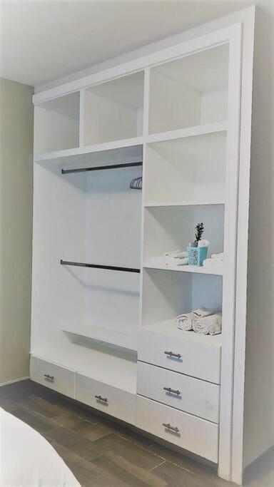 Lovely 1 Bedroom Apartment W/Private Parking Ensenada Eksteriør billede