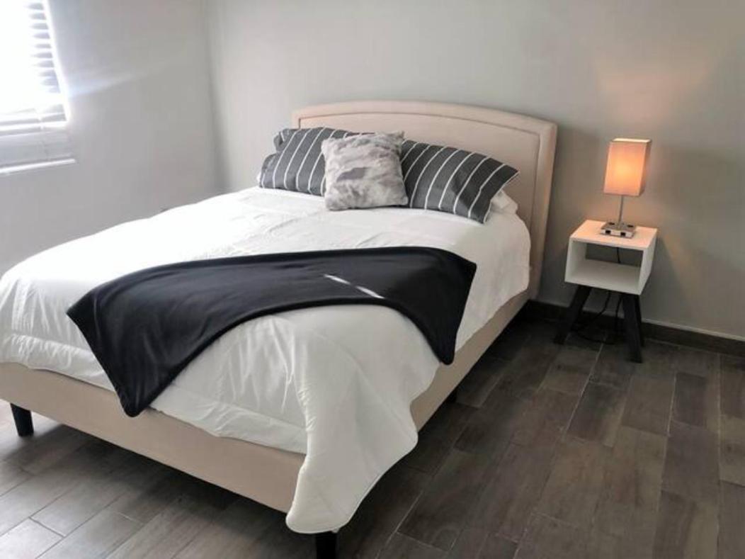 Lovely 1 Bedroom Apartment W/Private Parking Ensenada Eksteriør billede